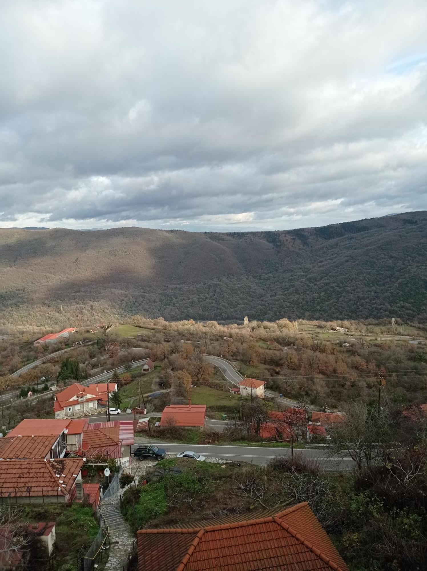 Άγρια Λούλουδα Κατοικία Αρμονία Timfristos Esterno foto