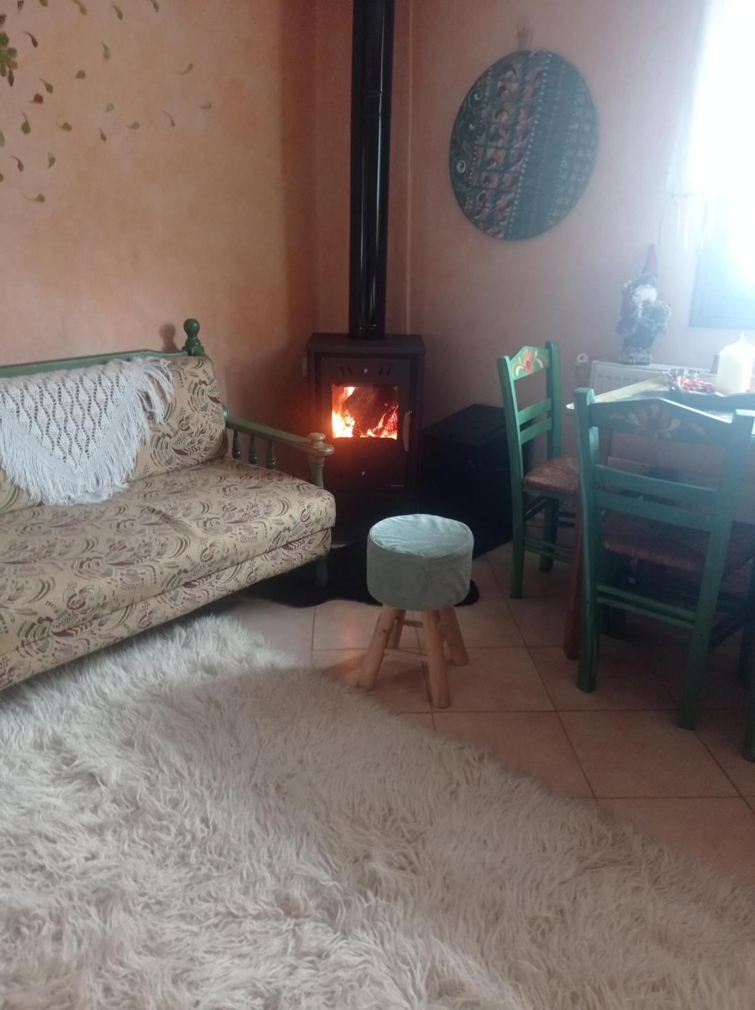 Άγρια Λούλουδα Κατοικία Αρμονία Timfristos Esterno foto