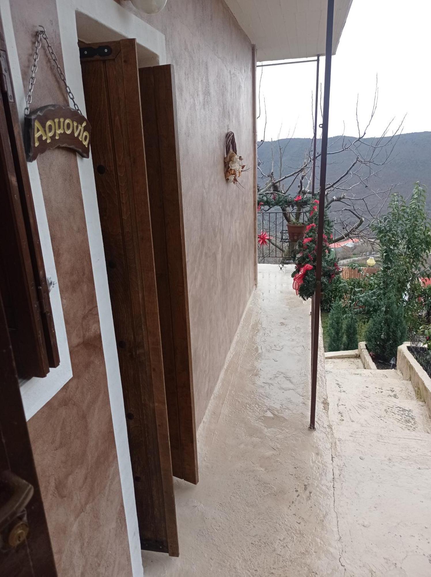 Άγρια Λούλουδα Κατοικία Αρμονία Timfristos Esterno foto